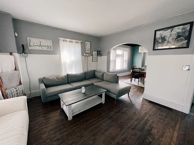 2911 Girard Ave N — Photo 5
