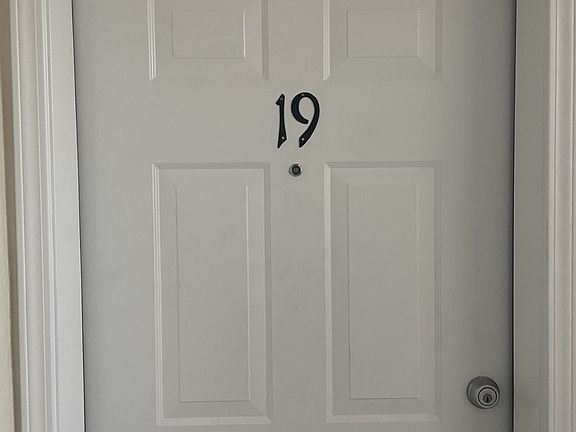 2nd image of 19-1370 Southwestern Blvd APT 19