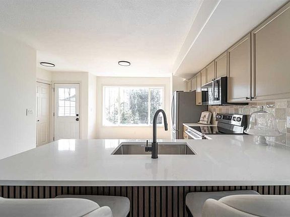 4th image of 240 NE Laffont Way #53