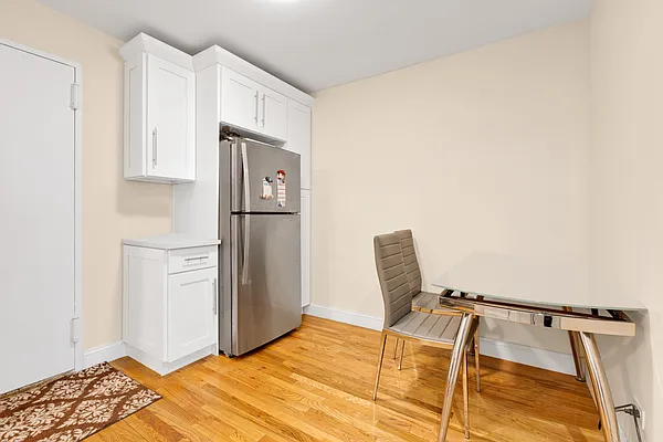 Sold by Ilite Realty Inc | media 9