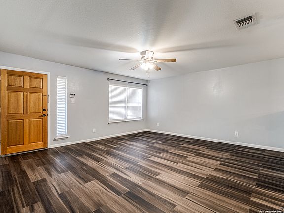 3rd image of 10703 SHAENVIEW