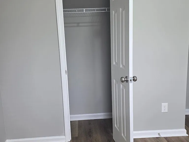 697 Armitage Way — Photo 11