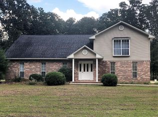 184 Bus Blankenship Rd, West Point, MS 39773