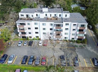 614 Fernhill Pl #404, Esquimalt, BC V9A 4Z1