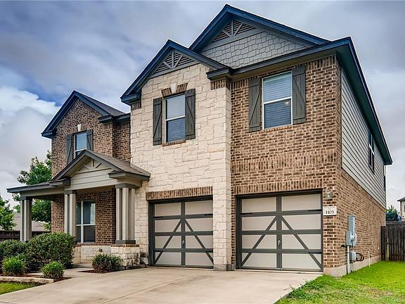 2nd image of 1103 Sussex Pl
