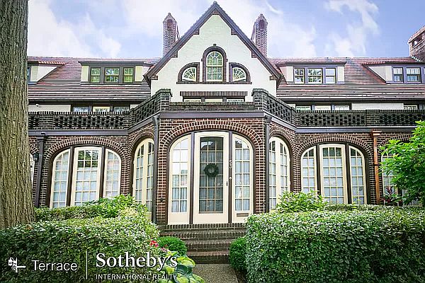 1st image of 53 Summer St