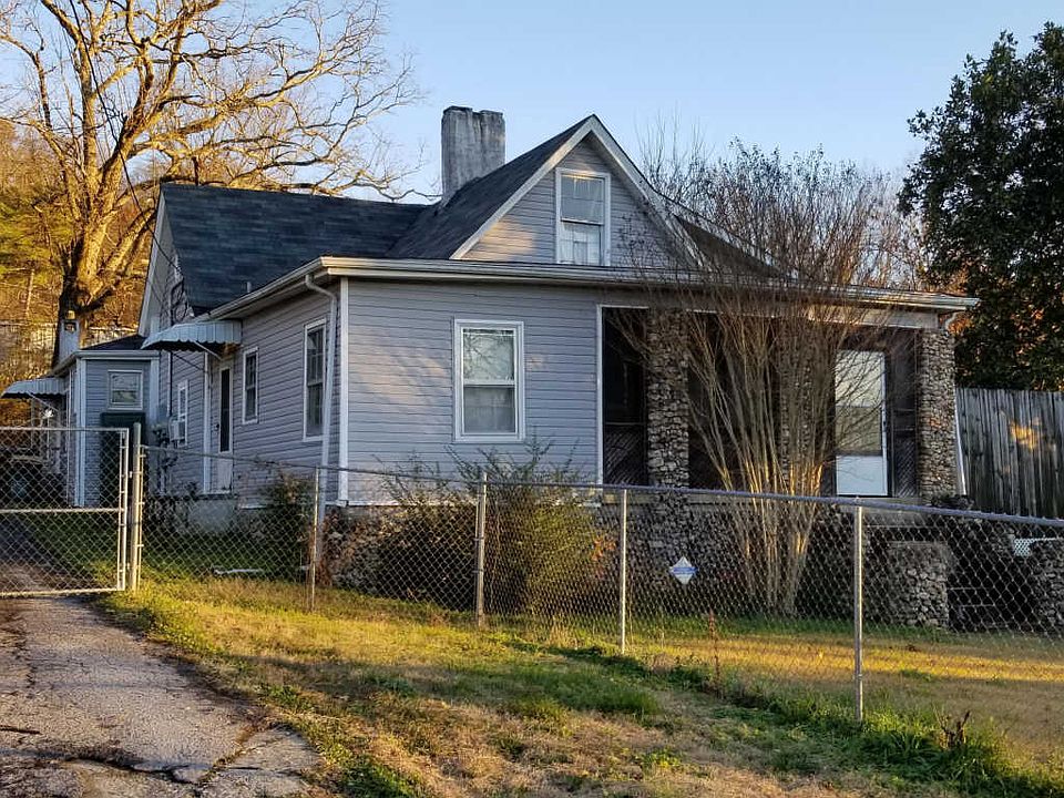 2nd image of 3206 14th Ave