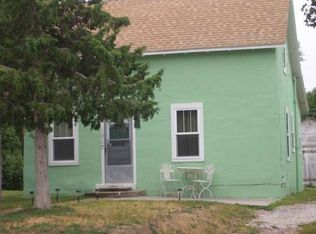 1405 10th St, Wheatland, WY 82201