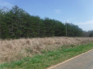 1554 Wilson Rd, Pilot Mountain, NC 27041