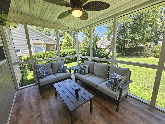 207 Hope Creek Dr — Photo 8
