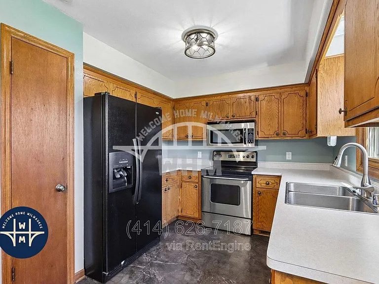 3559 S 33rd St — Photo 6