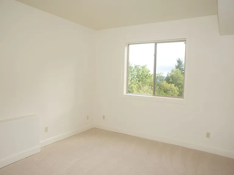 4139 NW Twilight Ter — Photo 43