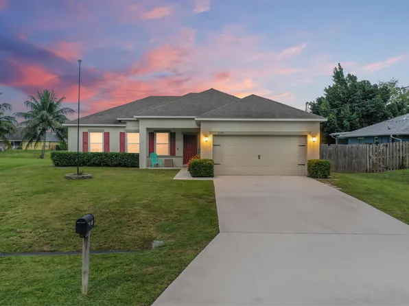 2109 SW CHESTNUT Lane, Port St Lucie, FL 34953