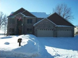 17377 Weaver Lake Dr N, Maple Grove, MN 55311