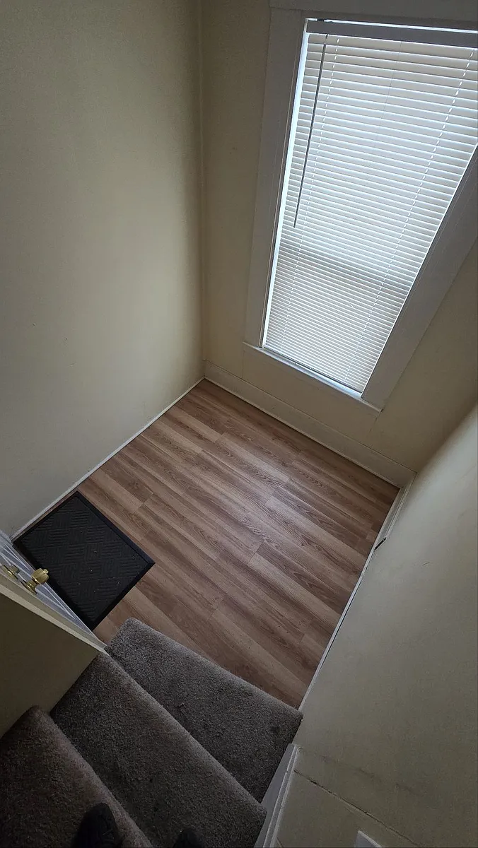 Foyer - 27 Union St #5