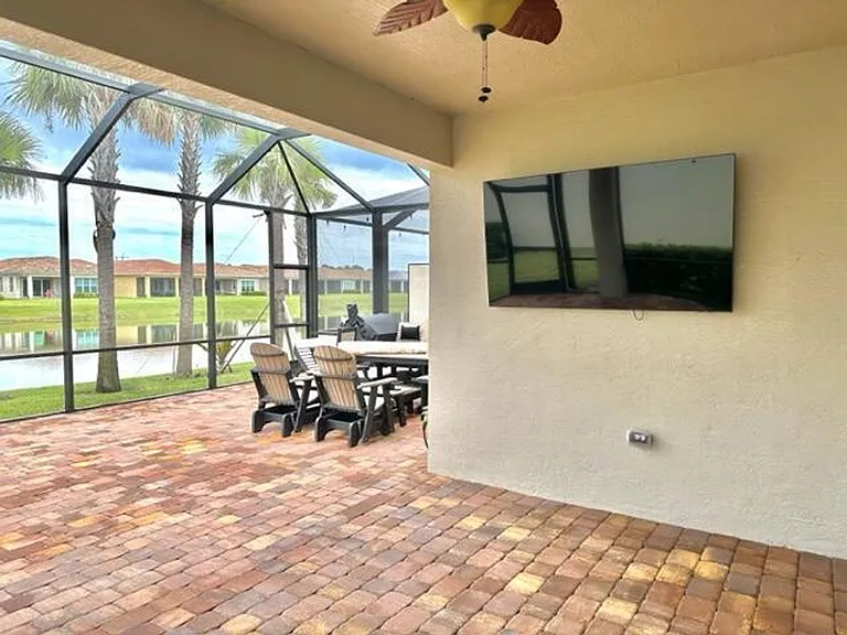 24040 SW Firenze Way — Photo 9