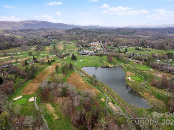 2 Manakiki Ct, Etowah, NC 28729