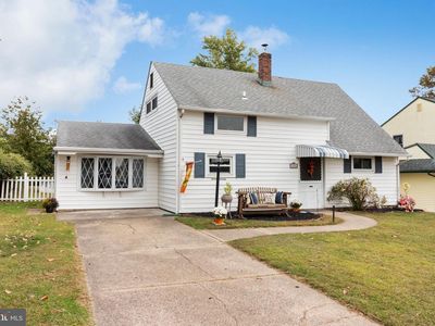 35 Holly Dr, Levittown, PA, 19055