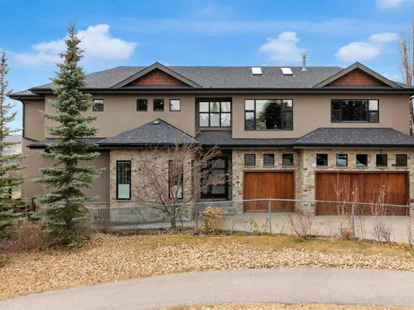 58 NE Scimitar Vw NW, Calgary, AB T3L 2B5