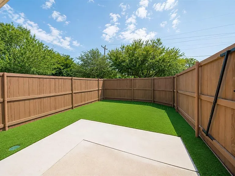 3904 Granby Ln — Photo 24