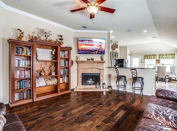 5th image of 701 Osage Dr