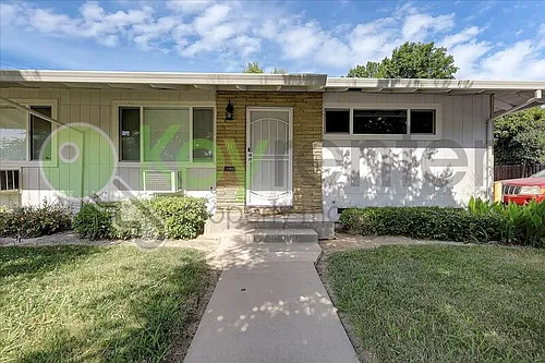 6201 Paris St #4 Photo 1 6201 Paris St #4 Photo 1