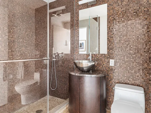 250 East 53rd Street image 16 of 20