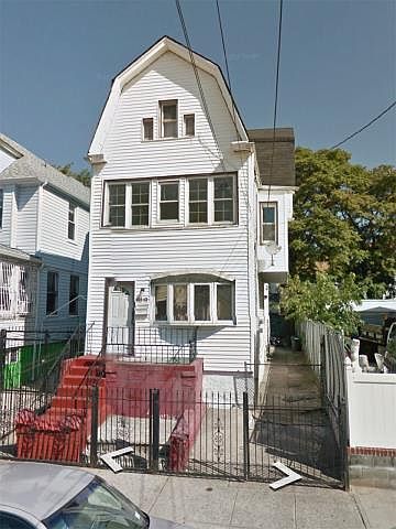 1st image of 10419 131st St