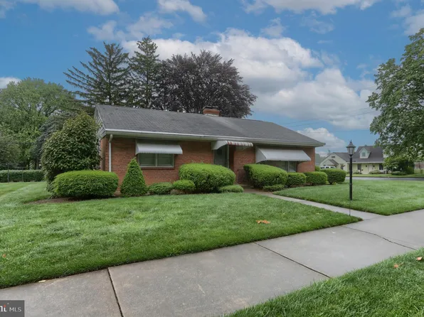 228 S Forge Rd, Palmyra, PA 17078