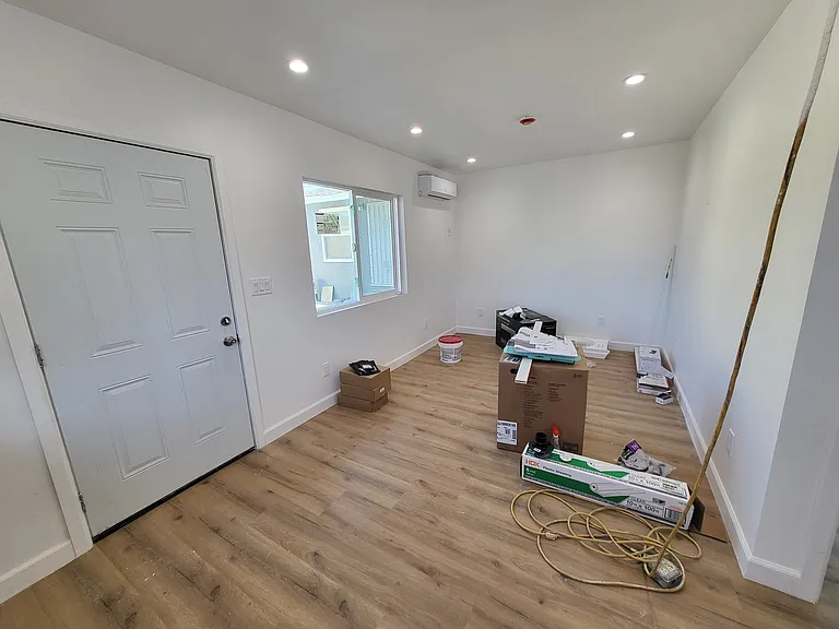 14101 1/4 Anderson Pl — Photo 1