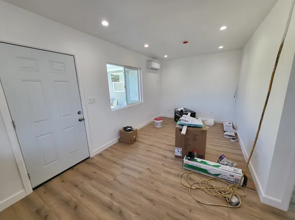 14101 1/4 Anderson Pl, Paramount, CA 90723