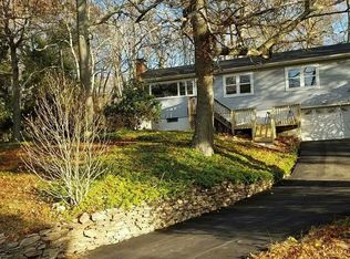 48 Stonybrook Rd, Gales Ferry, CT 06335