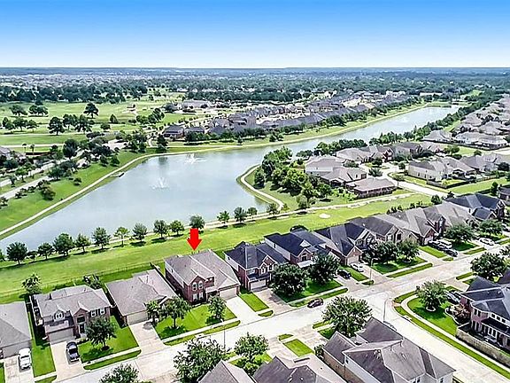 Great aerial shot of this section of community