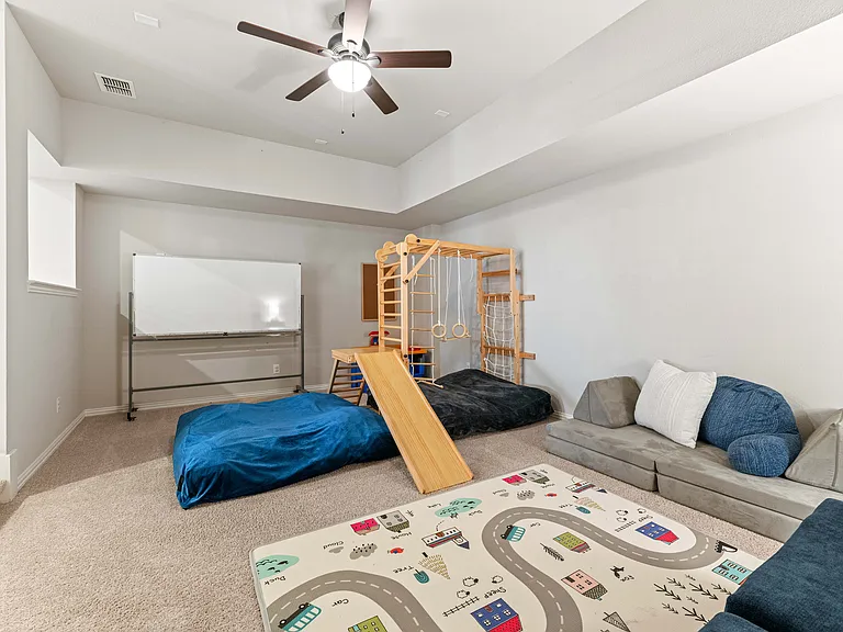4611 Acacia Pkwy — Photo 1