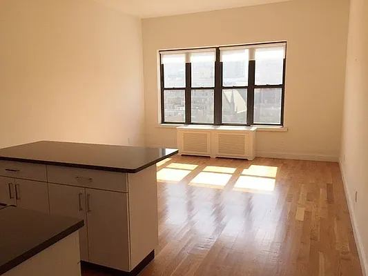 Rented by Solil Management | media 3