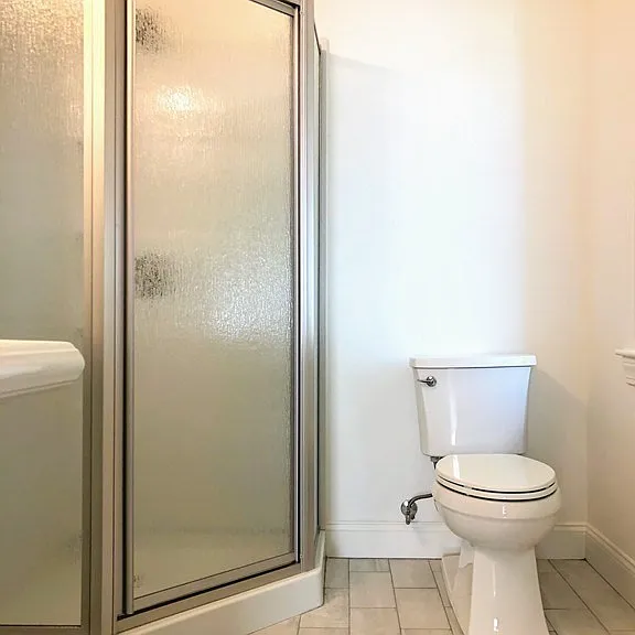 Three-quarter ensuite bathroom (2nd bedroom)