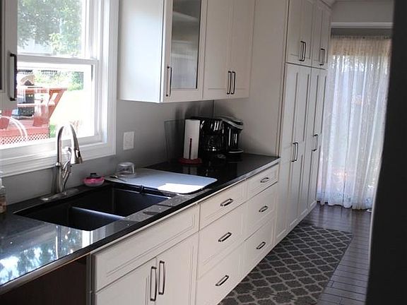 2nd image of 350 Windsor Dr