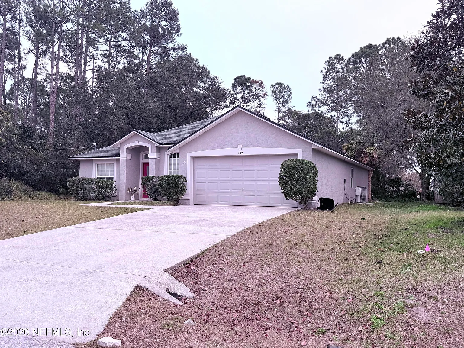 3 bed, 2.0 bath, 1910 sqft, $2,200 — Photo 2