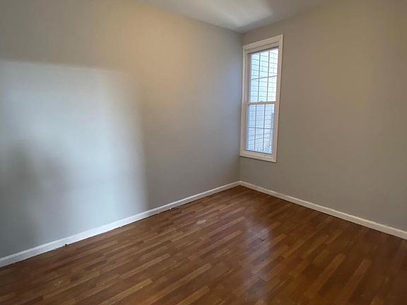 3rd image of 80 Brookdale Ave Floor 1