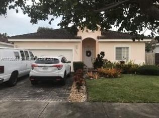 22963 SW 107th Pl, Miami, FL 33170
