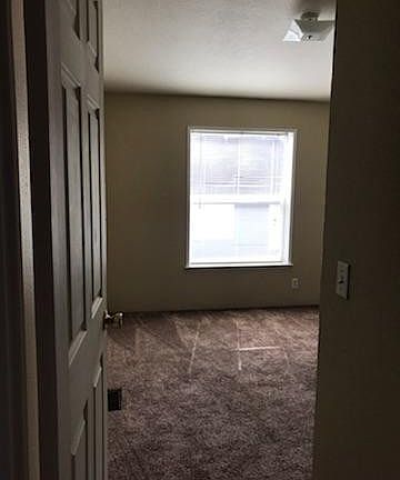 2nd image of 863 California Ave