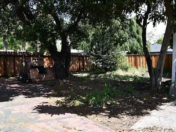 4th image of 1236 Sevier Ave