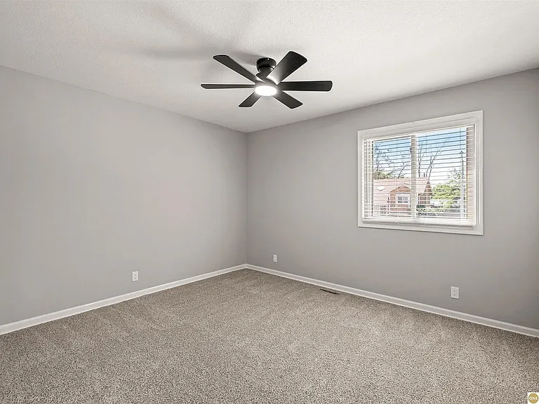 14614 Borman St — Photo 11