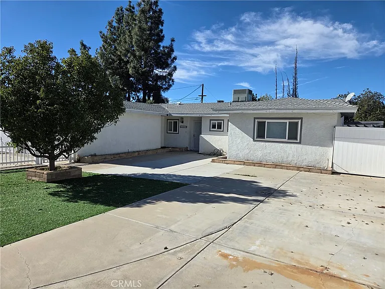 11889 Kilgore St — Photo 4