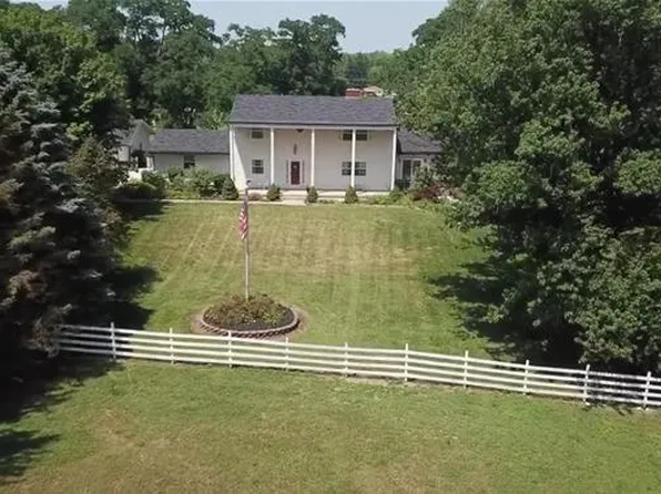 13285 Custers Point Rd NE, Thornville, OH 43076