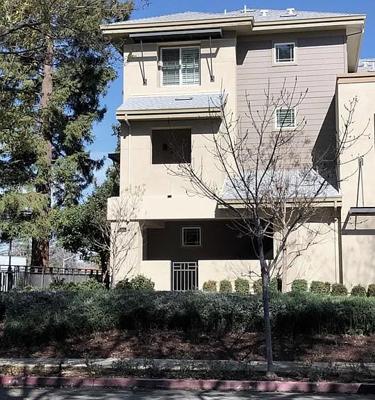 3704 Feather Ln — Photo 1