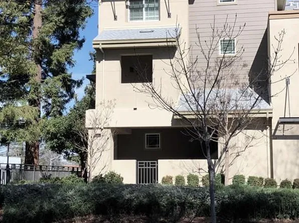 3704 Feather Ln, Palo Alto, CA 94303