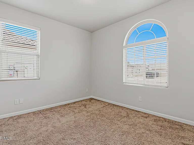 253 Emerald Sun Dr — Photo 27