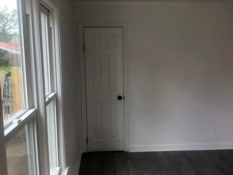 3264 Princeton Ave — Photo 2