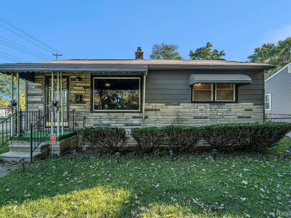 26801 Notre Dame St, Inkster, MI 48141